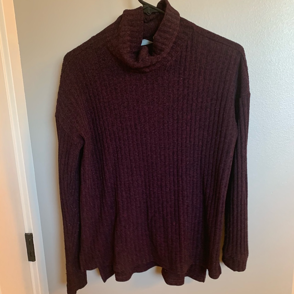 Burgundy Athleta sweater